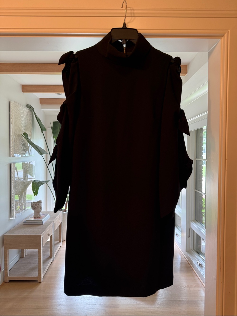 Alex Marie Black Long-Sleeve Shift Dress with Shoulder Ties
